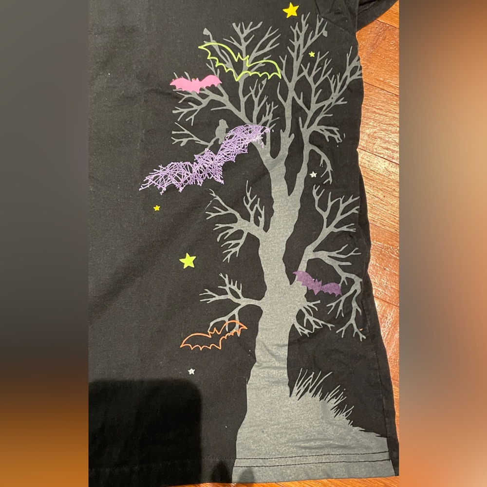 Halloween tees for girls. Size: XL - Picture 6 of 6